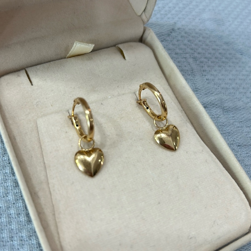 Gold plated small hoops w detachable heart charms